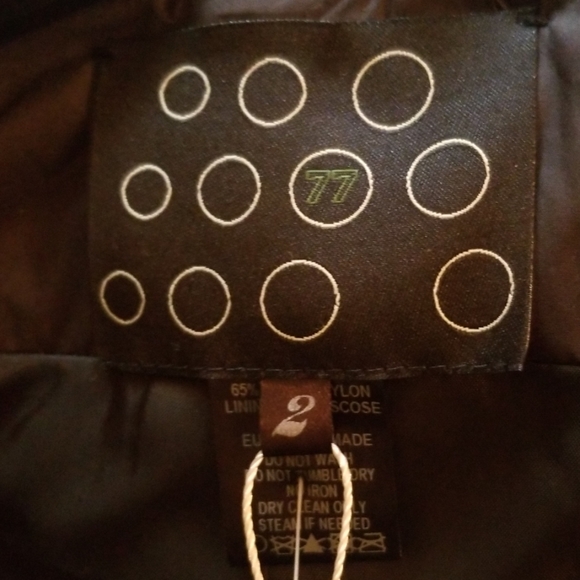 Vest, jacket - Picture 3 of 4